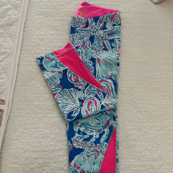 Lilly Pulitzer Luxletic Leggings EUC Size M - Picture 1 of 5